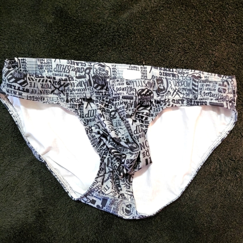 Men's bikini briefs